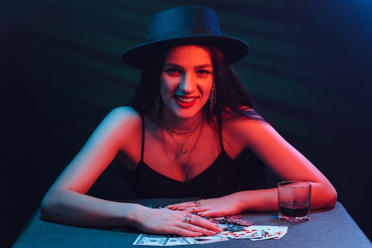 Filipino players enjoying online sports betting on mobile